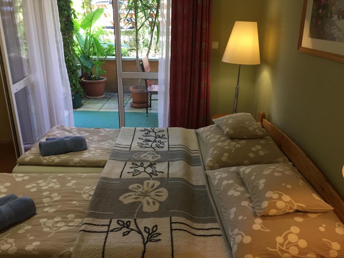 Villa Grazia Heviz Bagian luar foto